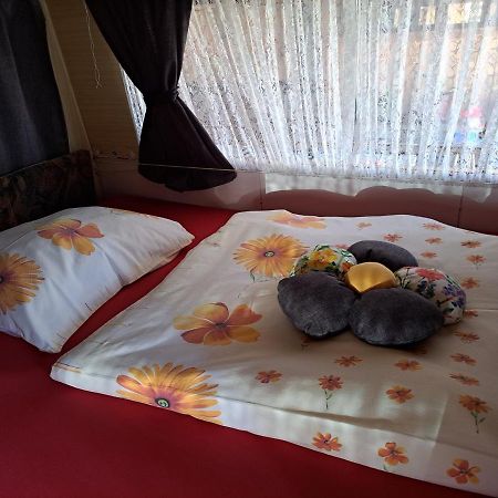 Glamping House Ranc Luze Hotel Bagian luar foto