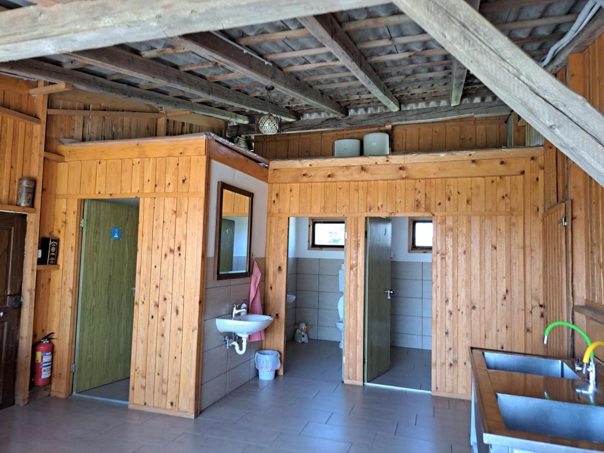 Glamping House Ranc Luze Hotel Bagian luar foto